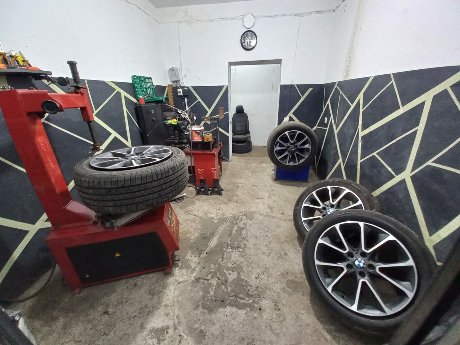 GeoTire shop tools and equipment